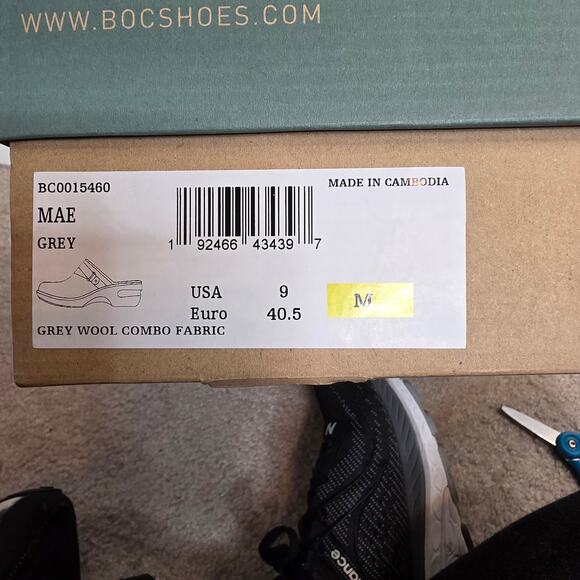 Born B.O.C. Mae Gray Wool Sherpa Lined Clogs Size 9 NWOT - Picture 10 of 12